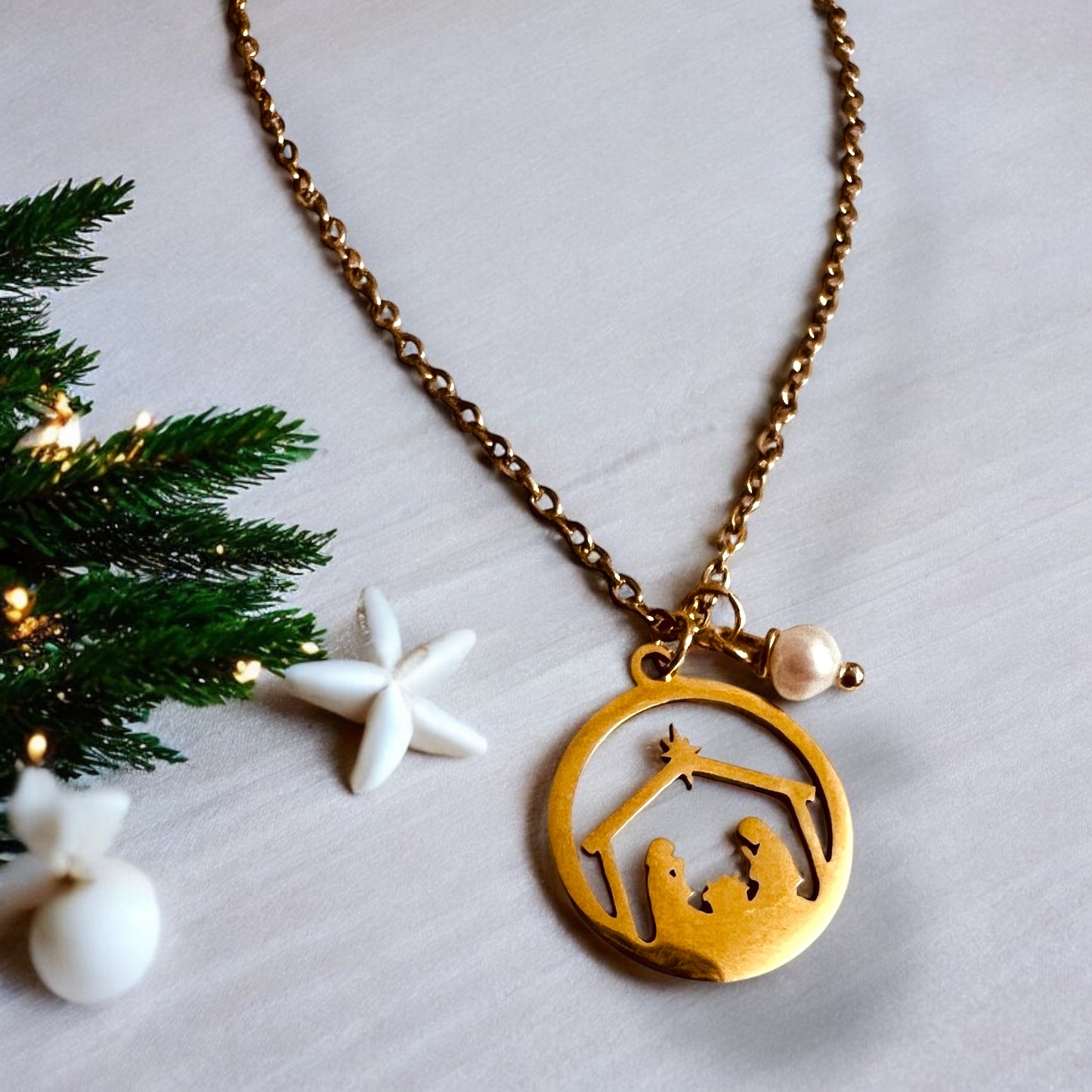 Round Nativity Necklace