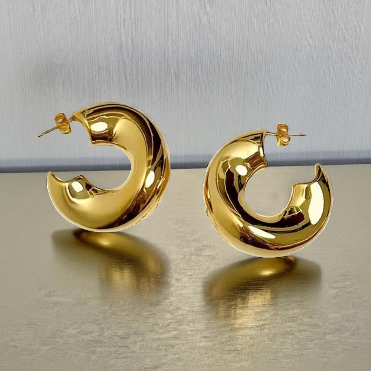 Retro Chunky Hoop Earrings