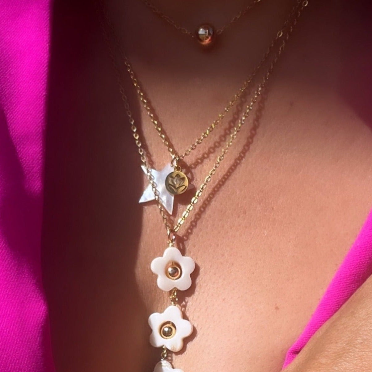 Nacar Star Necklace