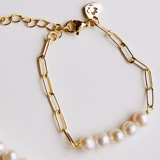 Pearl bracelet
