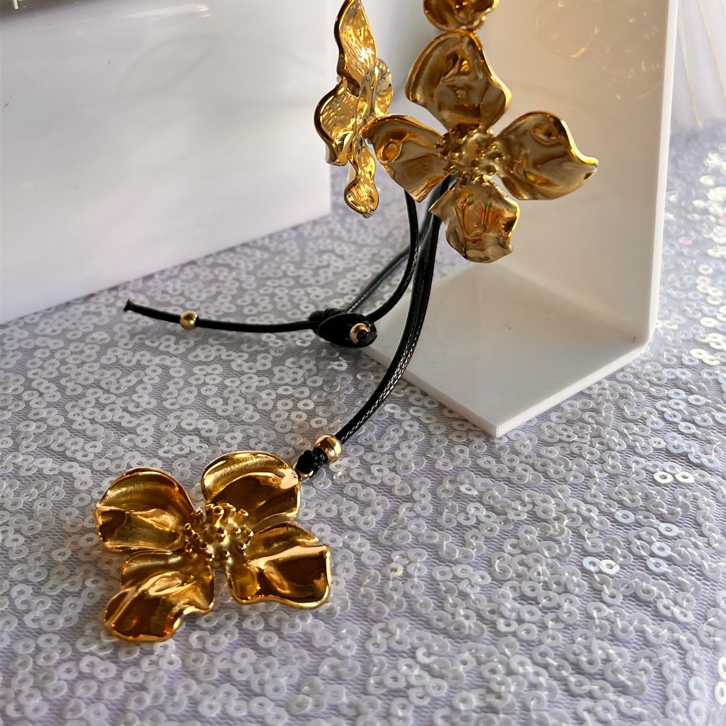 Flower Drop Necklace