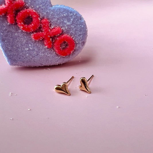 Mini heart earrings