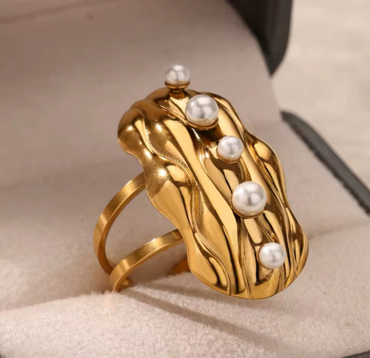 Baguette Pearl Ring