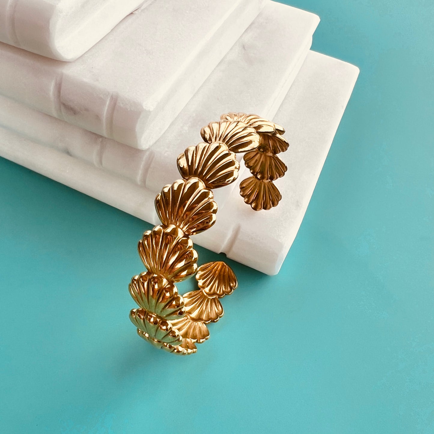 Thin Shell Bracelet