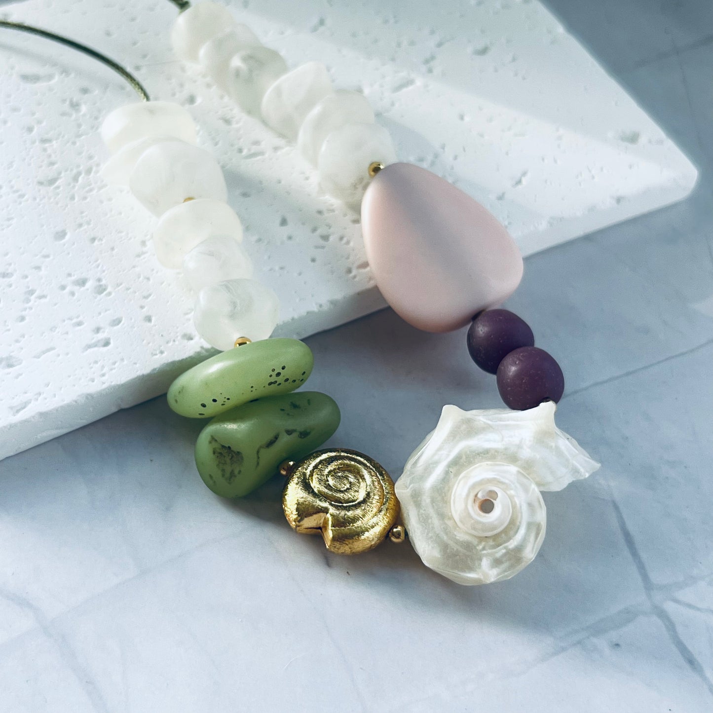Nacar Sea Shell Necklace