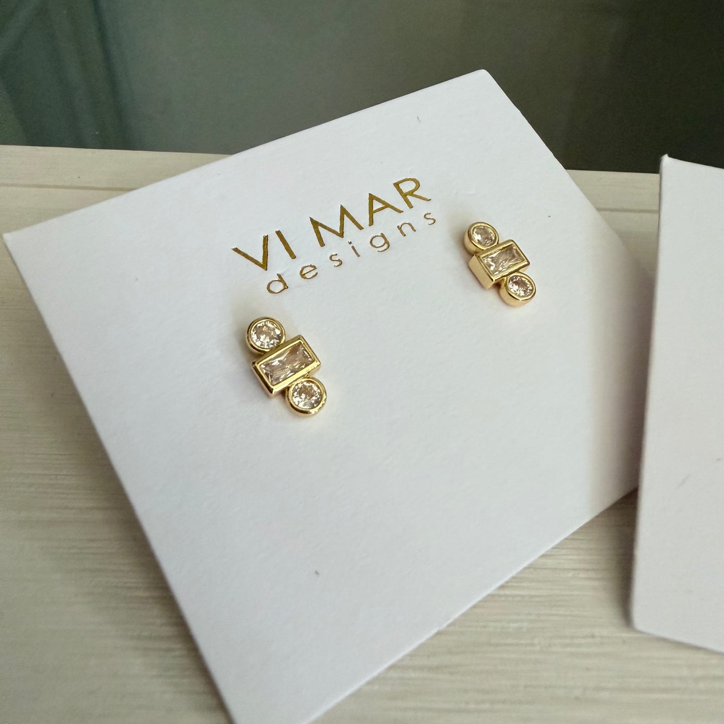 Zirconia earrings
