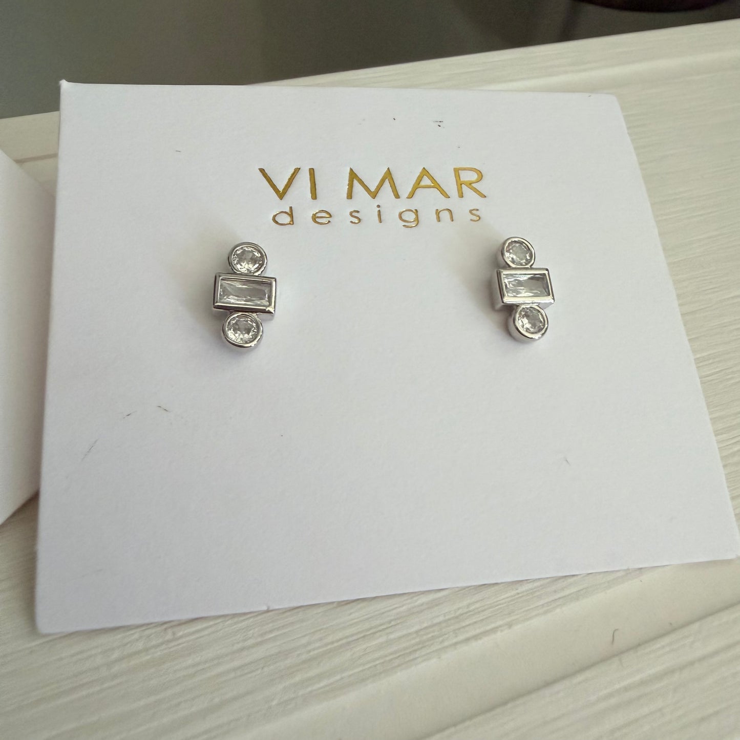 Zirconia earrings