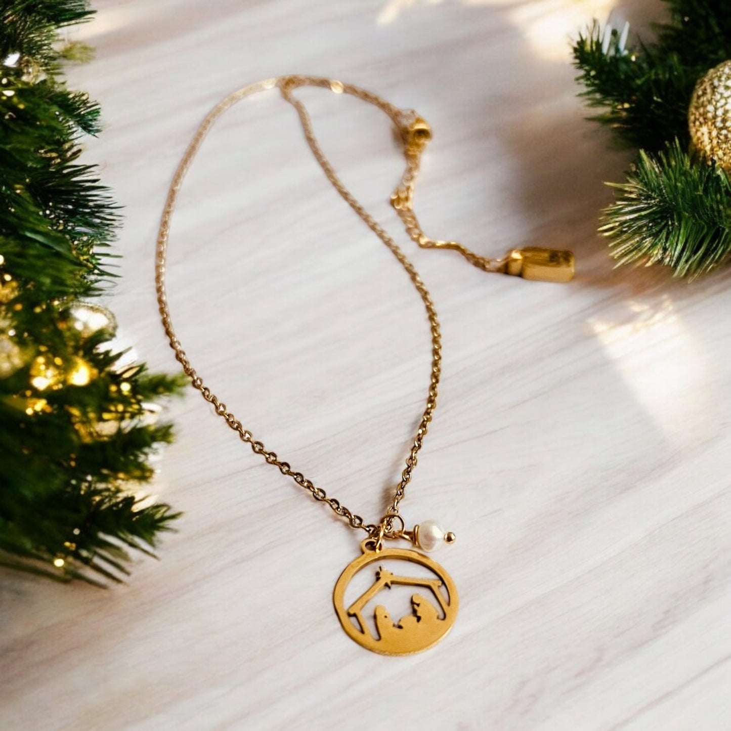 Round Nativity Necklace